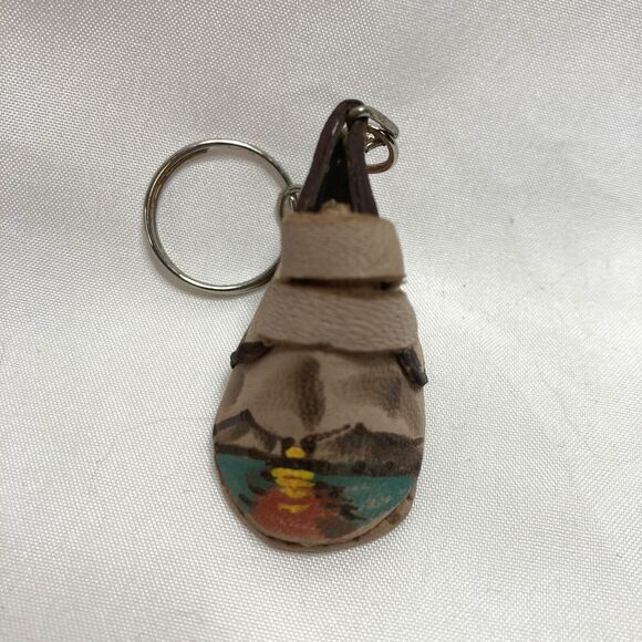 Leather Shoe Keychain From Peru, Hand painted, Hard To Find Item 1.5"L x1"H - Picture 2 of 9